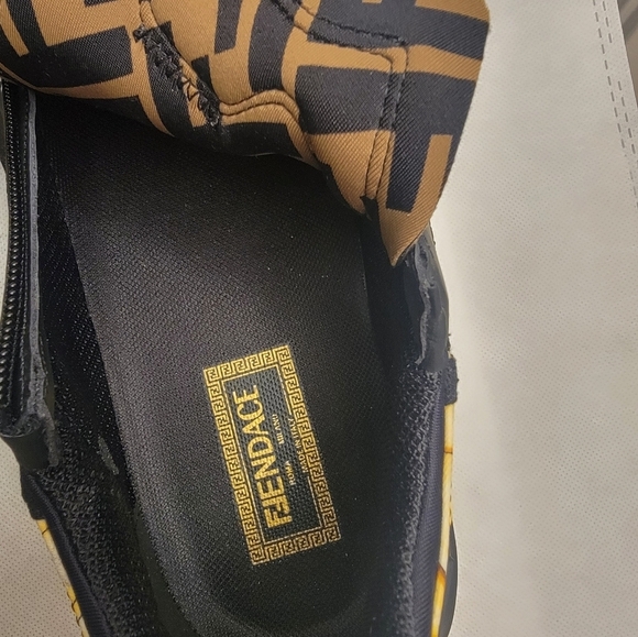 Fendance Fendi Flow sneaker 2022, suede Street Style. main image 9